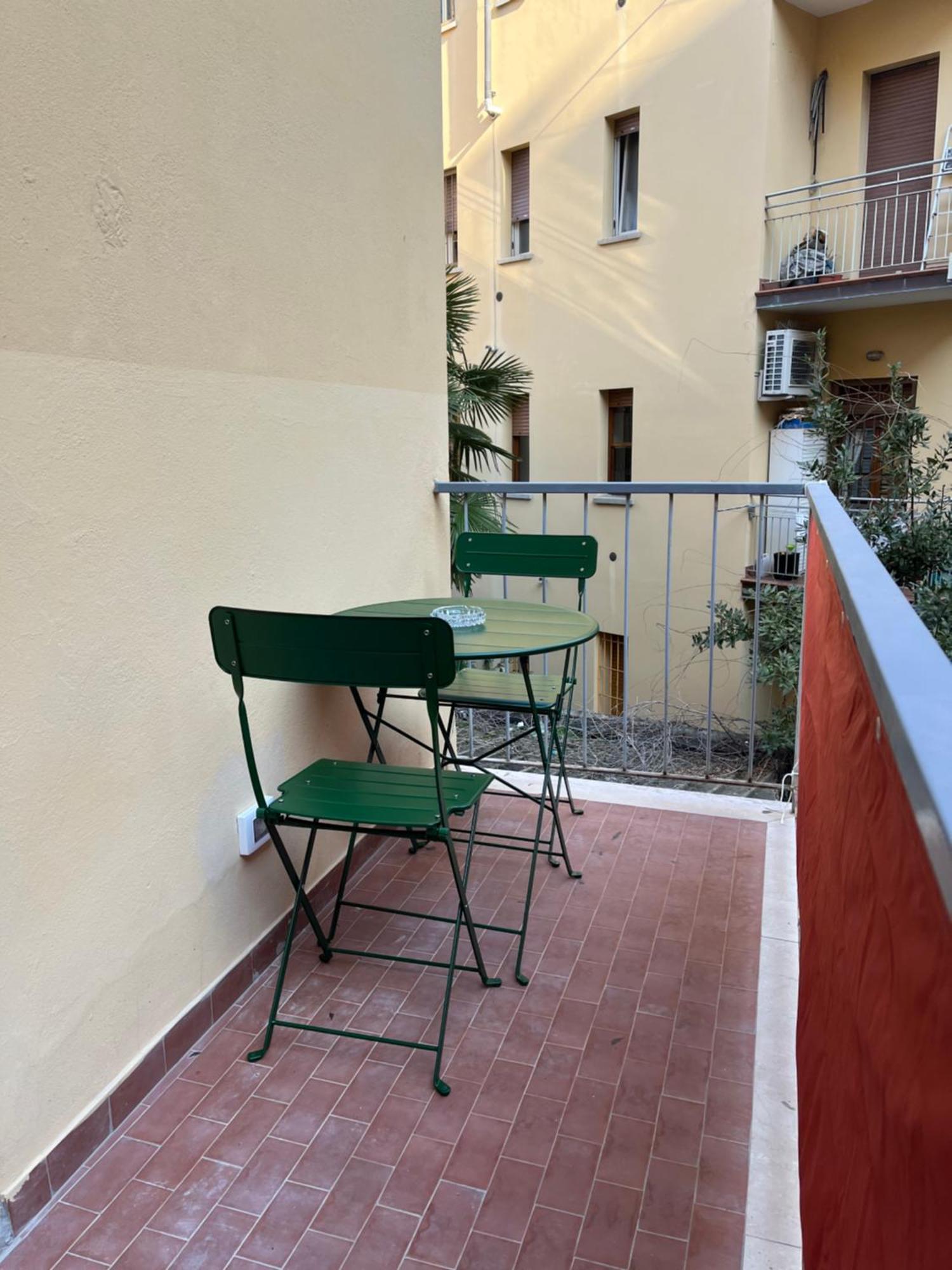 Calari Rooms - Affittacamere Bologna Ngoại thất bức ảnh