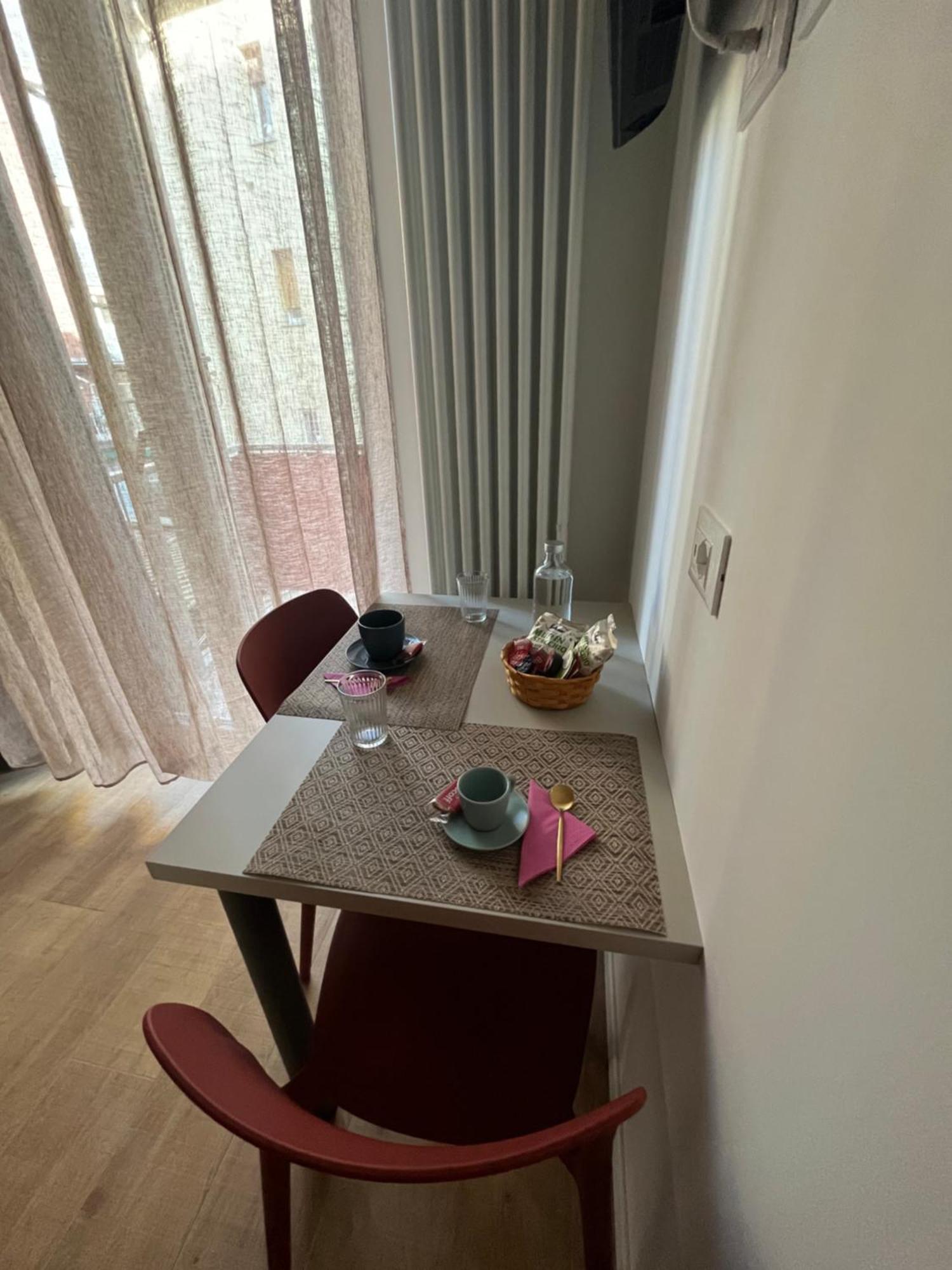 Calari Rooms - Affittacamere Bologna Ngoại thất bức ảnh